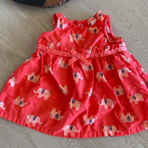 Newborn clothes - Picture 1 of 3